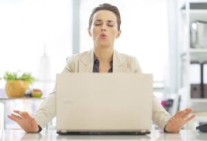 EJERCICIOS DE RESPIRACIÓN PARA MANEJAR EL ESTRÉS EN EL TRABAJO