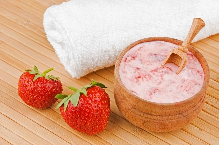 PROPIEDADES Y BENEFICIOS DE LA FRESA PARA LA PIEL Y EL CABELLO