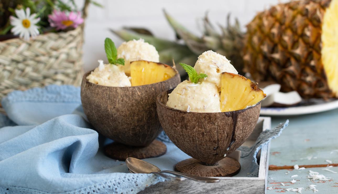 Helado de piña y coco