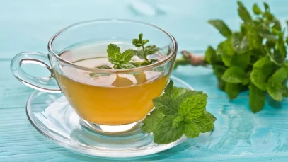 Infusión de menta para aliviar problemas digestivos