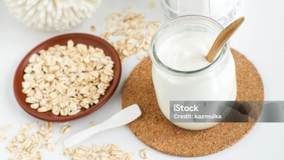 Mascarilla facial natural de avena y yogur